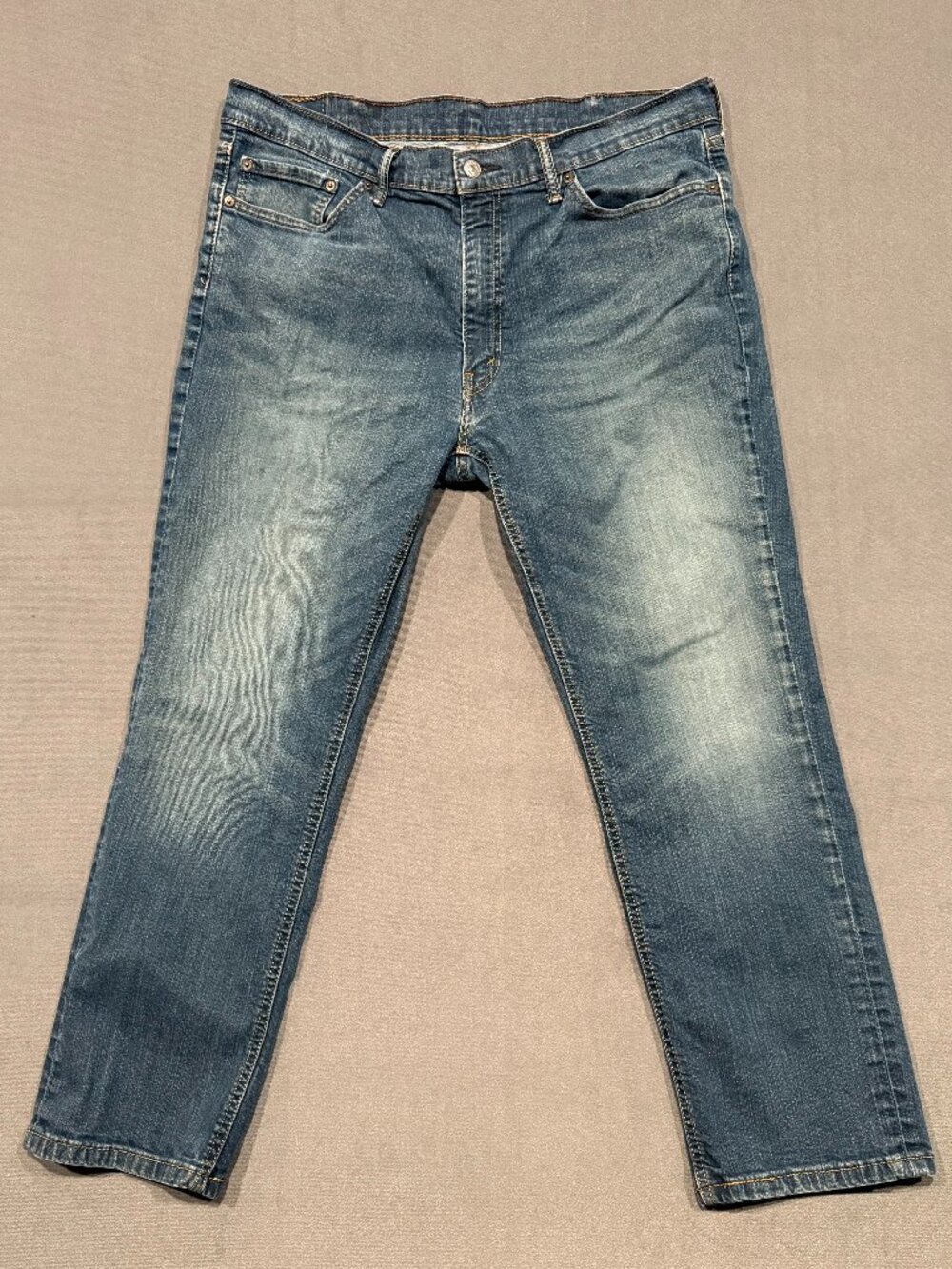 Levi’s Blue Straight Leg Jeans Approx 38x27 Medium Wash Faded Denim READ